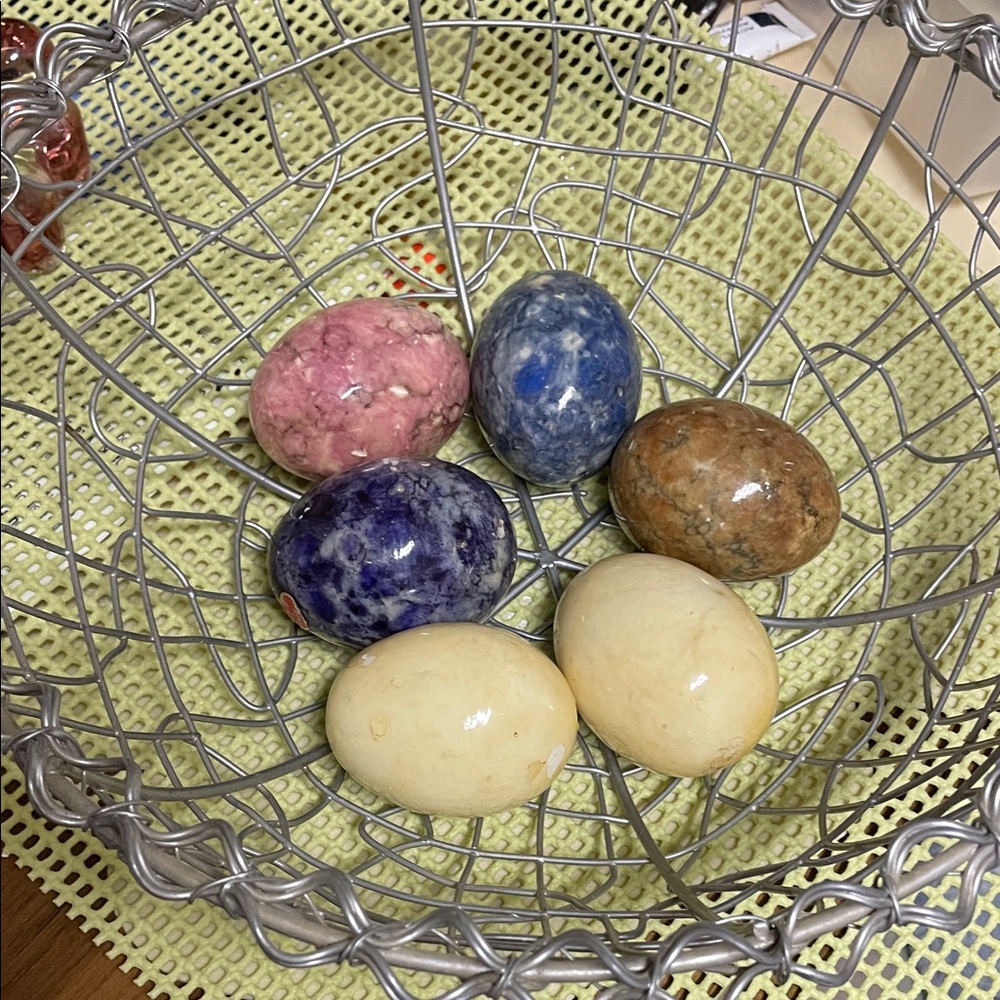 Alabaster eggs made in Italy.
Wire basket